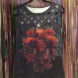 Sleeveless cut out collar black with red skulls shirt xl